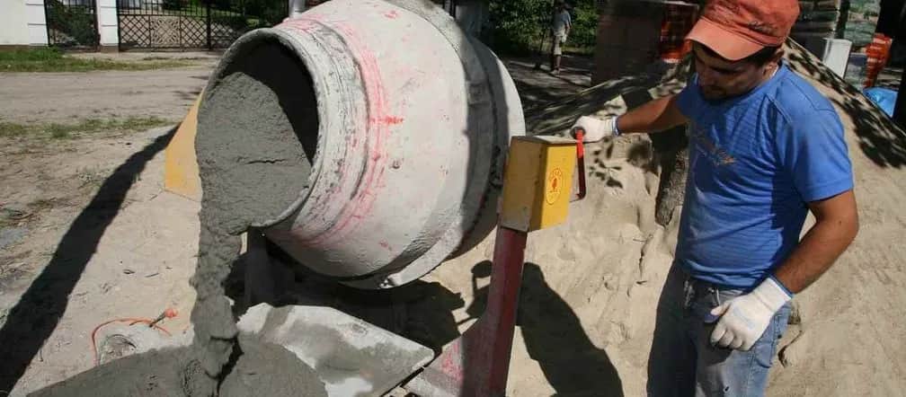 Jak zrobić zaprawę betonową – uniknij najczęstszych błędów i zyskaj idealną mieszankę