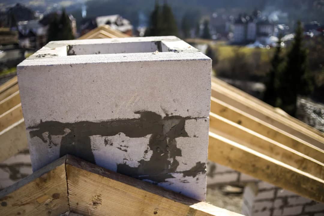 Jaką zaprawę do murowania komina z cegły wybrać, aby uniknąć problemów? Jaką zaprawę do murowania komina z cegły wybrać, aby uniknąć problemów?