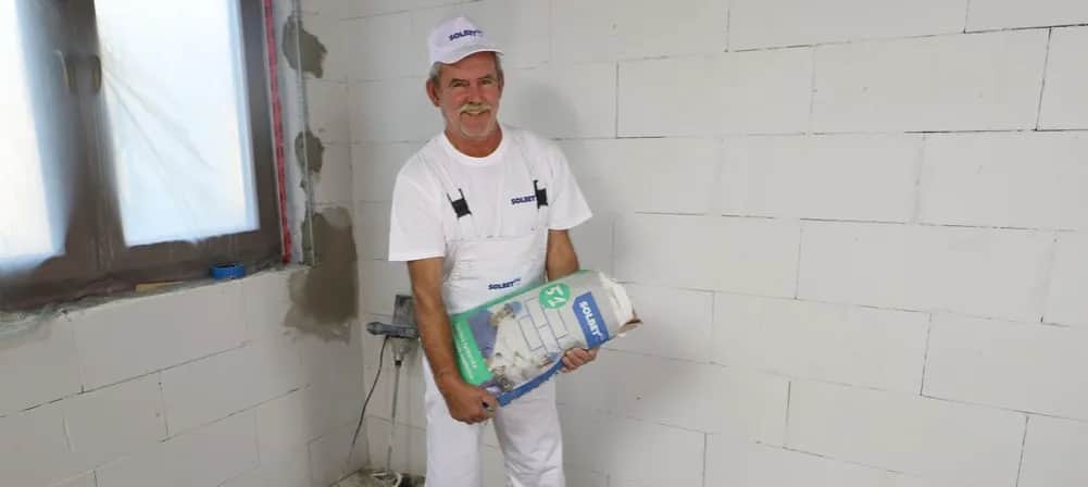 Jak rozrobić zaprawę tynkarską - proste kroki i najczęstsze błędy