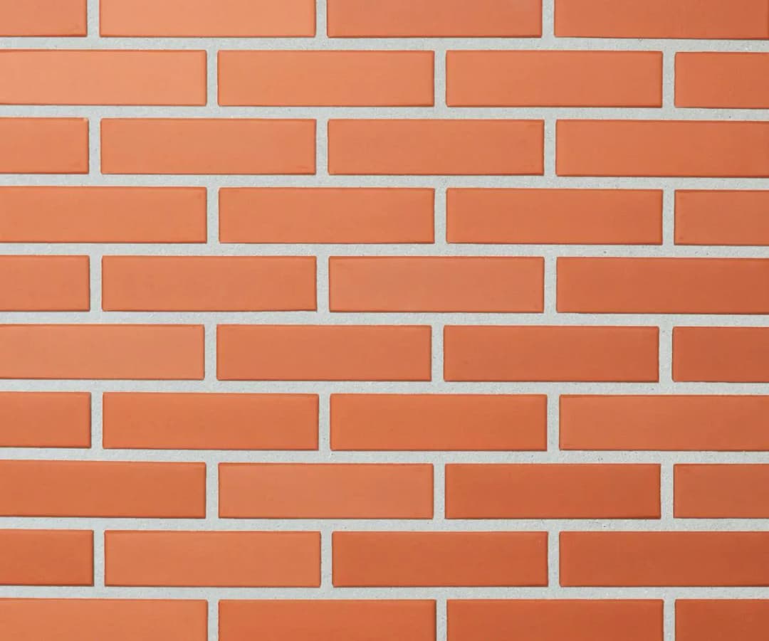Ile waży cegła klinkierowa? Poznaj wagi różnych typów cegieł